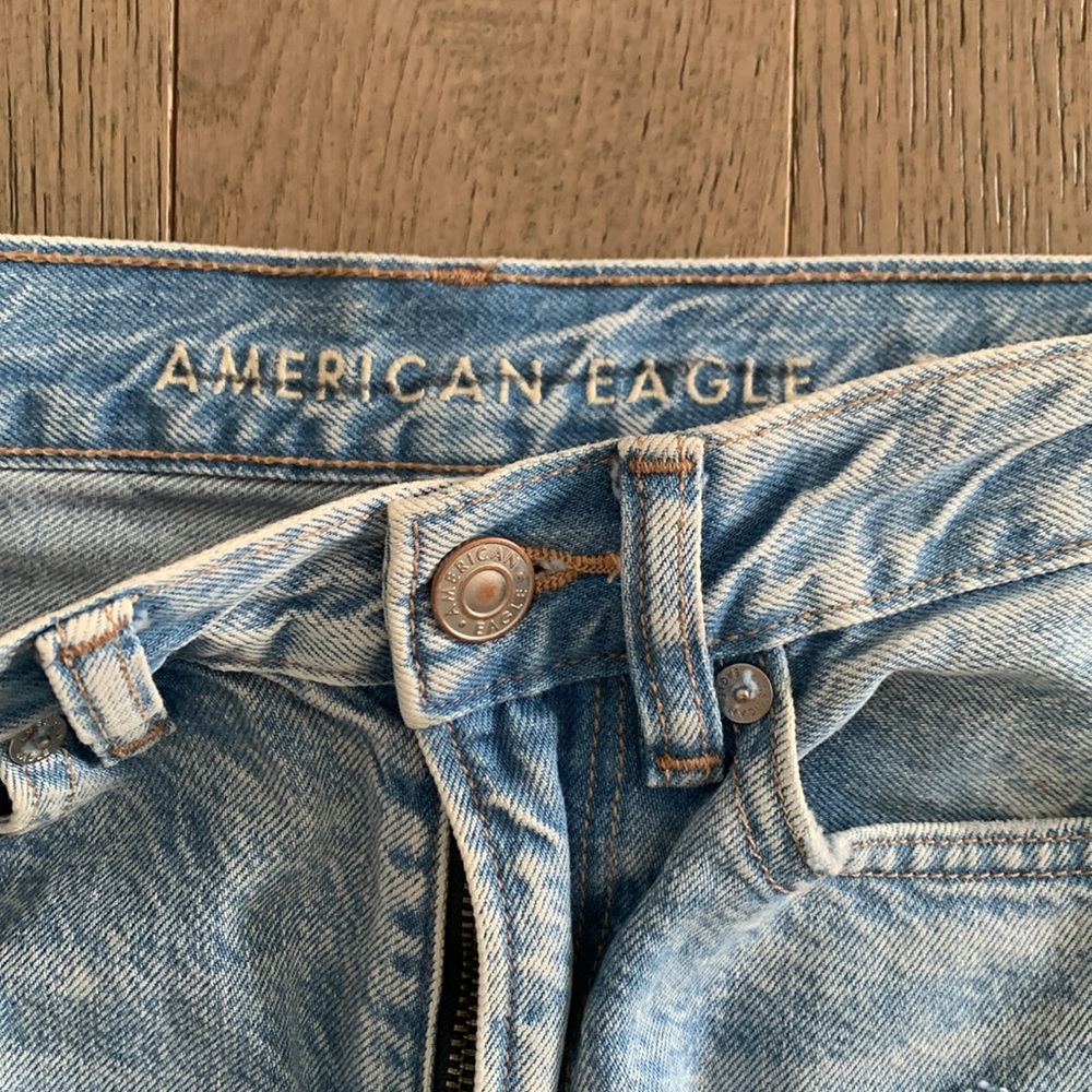 American Eagle Ripped Mom Jean - Picture 2 of 11